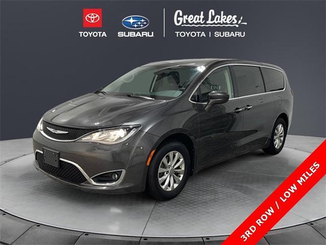 used 2018 Chrysler Pacifica car, priced at $18,947