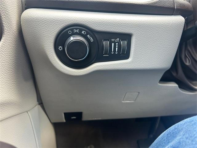 used 2017 Chrysler Pacifica car, priced at $8,222