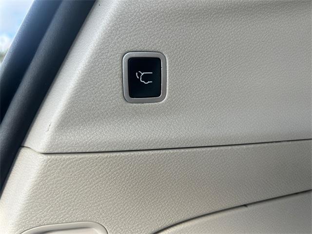 used 2017 Chrysler Pacifica car, priced at $8,222