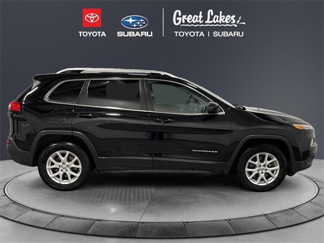 used 2018 Jeep Cherokee car, priced at $10,569