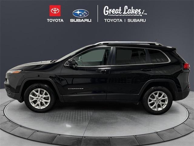 used 2018 Jeep Cherokee car, priced at $10,569