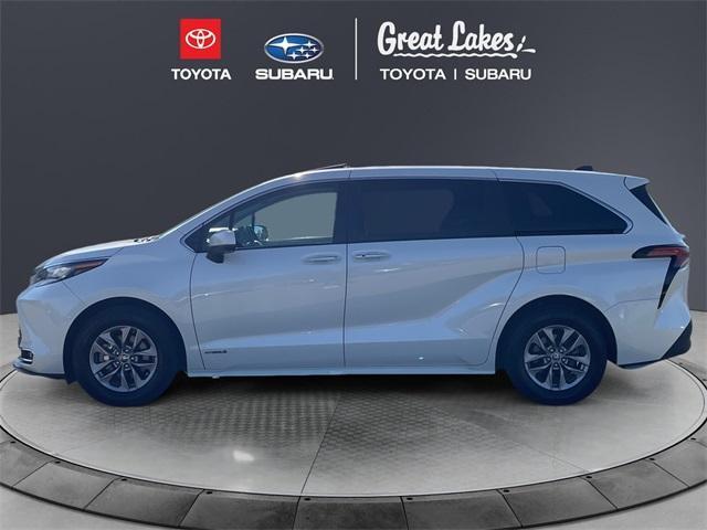 used 2021 Toyota Sienna car, priced at $38,457