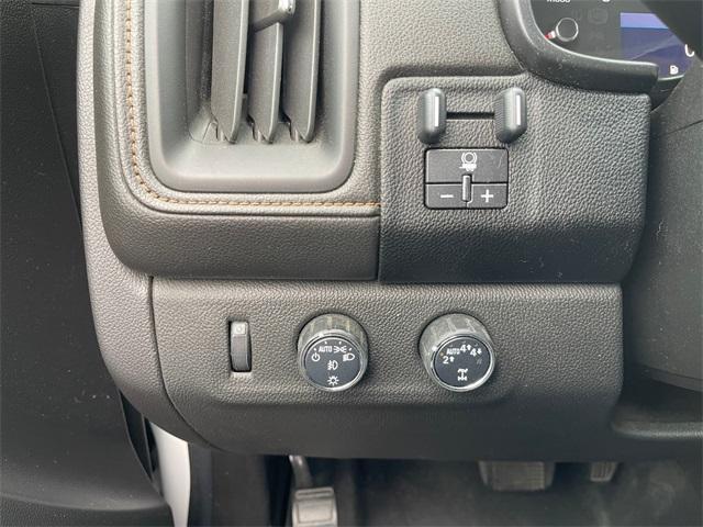 used 2021 GMC Canyon car, priced at $28,155