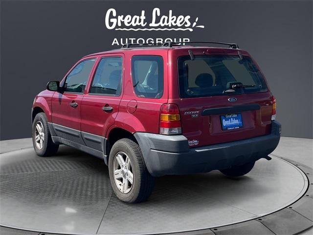 used 2003 Ford Escape car, priced at $3,888