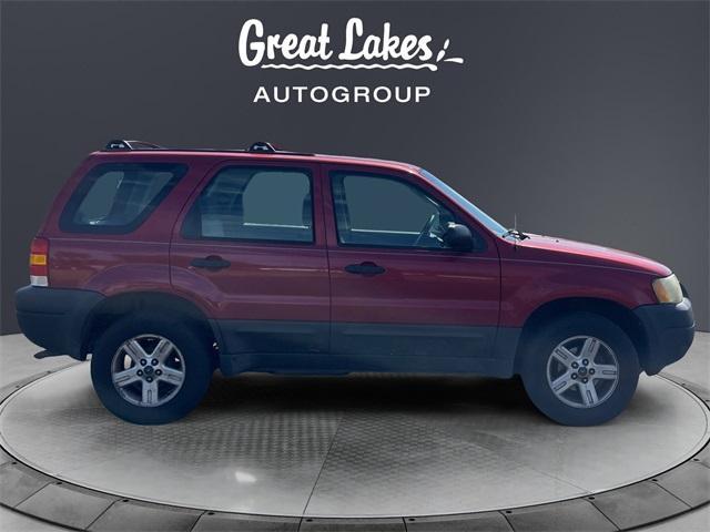 used 2003 Ford Escape car, priced at $3,888