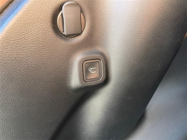 used 2021 Jeep Compass car, priced at $21,555