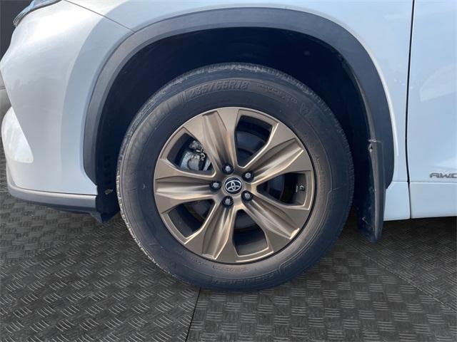 used 2023 Toyota Highlander Hybrid car, priced at $40,888