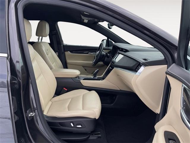 used 2018 Cadillac XT5 car, priced at $15,996