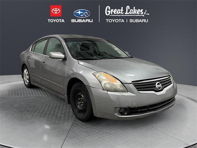 used 2009 Nissan Altima car, priced at $5,516