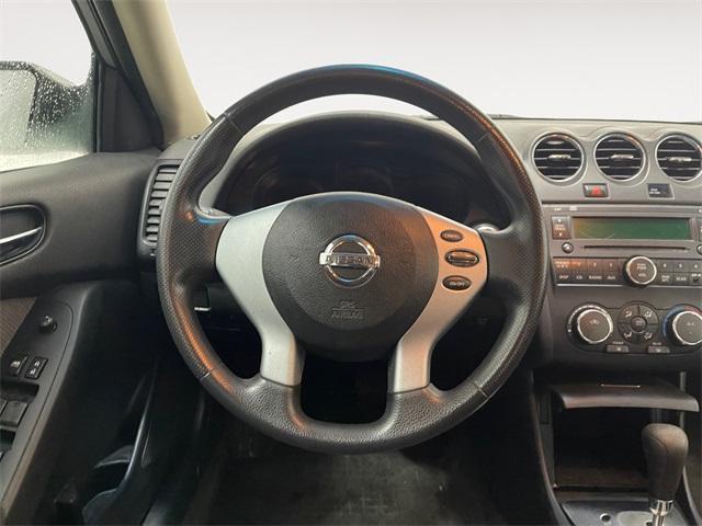 used 2009 Nissan Altima car, priced at $5,516