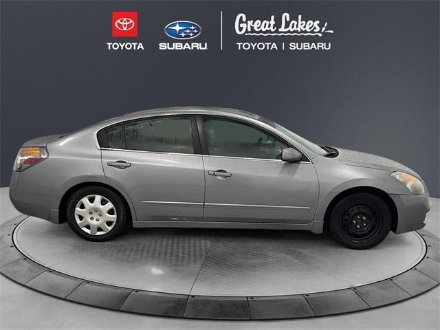 used 2009 Nissan Altima car, priced at $5,516