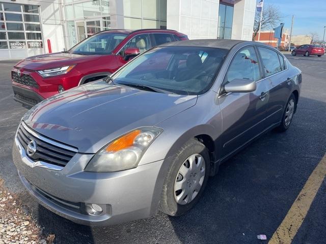 used 2009 Nissan Altima car, priced at $6,364