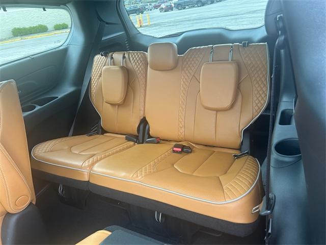 used 2023 Chrysler Pacifica Hybrid car, priced at $42,068
