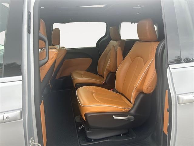 used 2023 Chrysler Pacifica Hybrid car, priced at $42,068