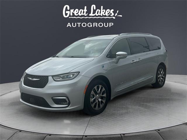 used 2023 Chrysler Pacifica Hybrid car, priced at $42,068