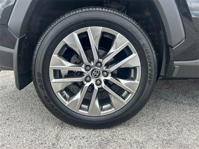 used 2019 Toyota RAV4 car, priced at $26,877
