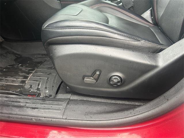 used 2021 Jeep Cherokee car, priced at $23,122