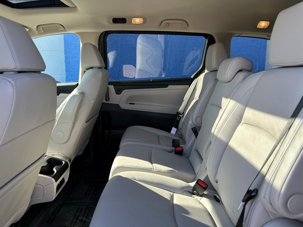 new 2025 Honda Odyssey car, priced at $43,670