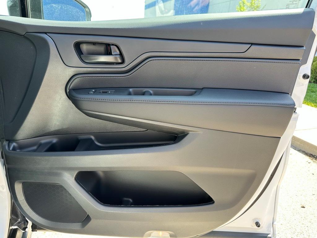 new 2025 Honda Odyssey car, priced at $44,125