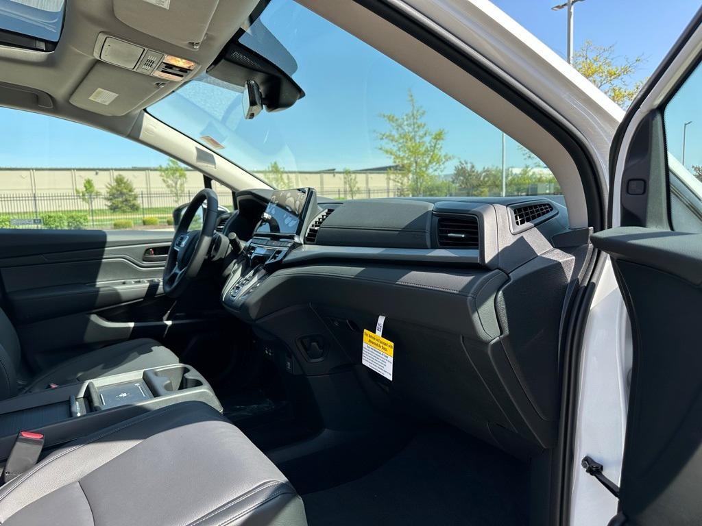 new 2025 Honda Odyssey car, priced at $44,125