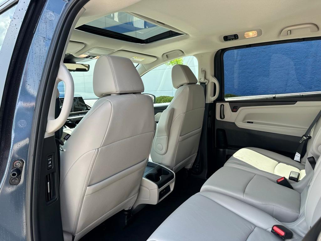 new 2025 Honda Odyssey car, priced at $43,670