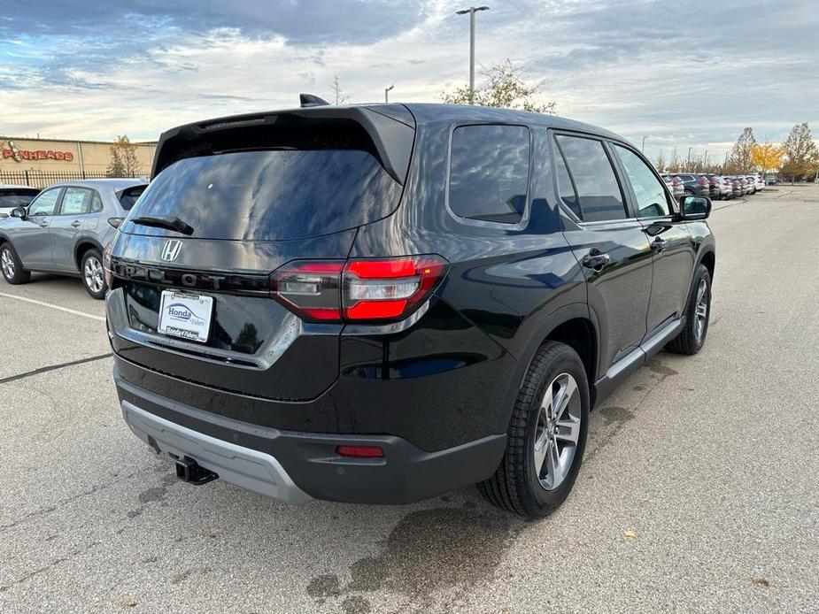 new 2025 Honda Pilot car, priced at $48,475