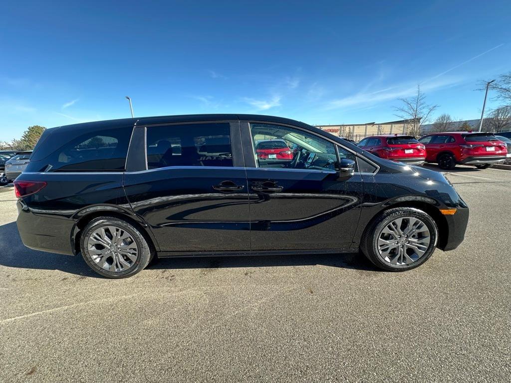 new 2025 Honda Odyssey car, priced at $48,005