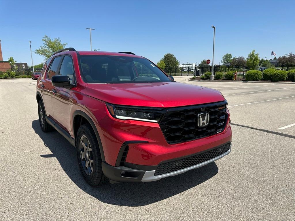 new 2025 Honda Pilot car, priced at $51,305