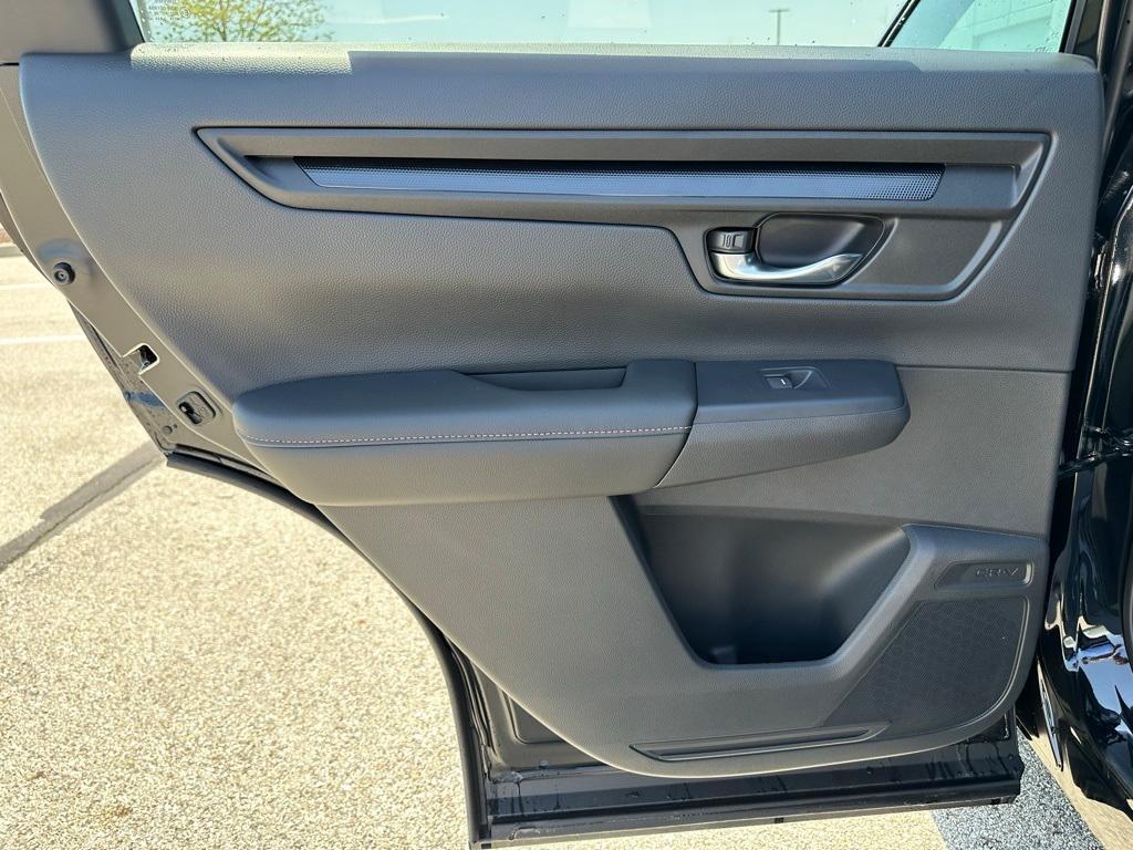 new 2025 Honda CR-V Hybrid car, priced at $37,545