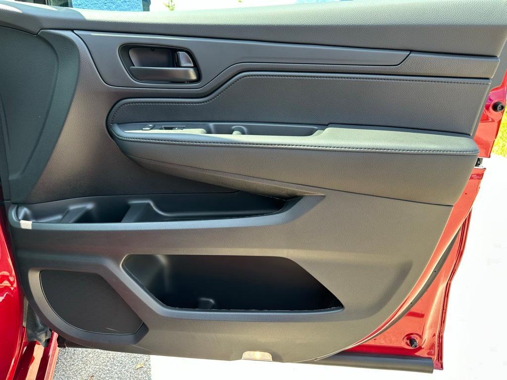 new 2025 Honda Odyssey car, priced at $45,275