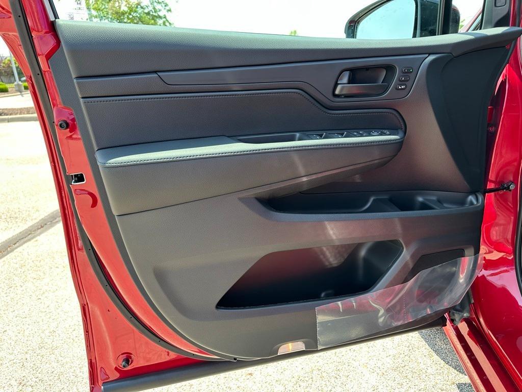 new 2025 Honda Odyssey car, priced at $45,275