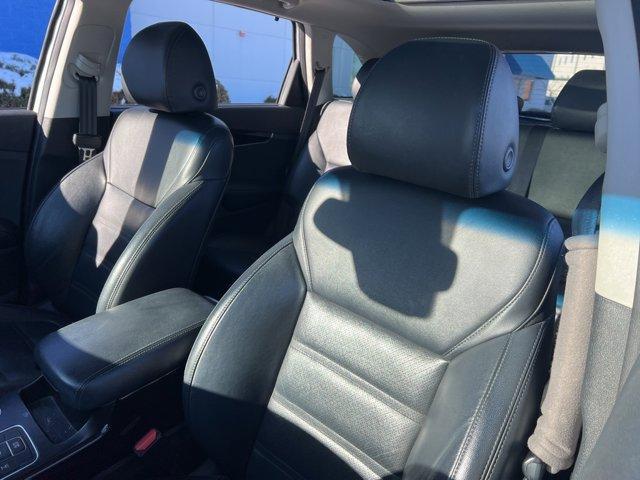 used 2019 Kia Sorento car, priced at $16,214