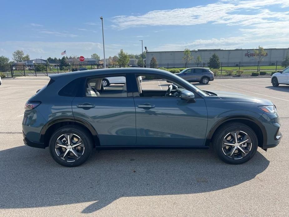 new 2025 Honda HR-V car, priced at $32,505