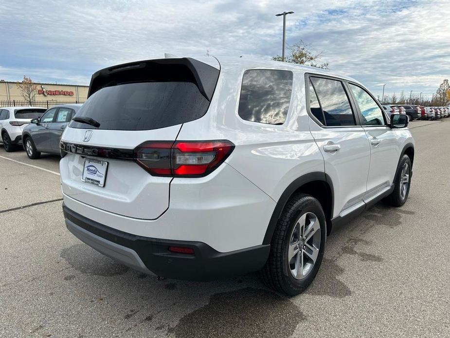 new 2025 Honda Pilot car, priced at $47,450