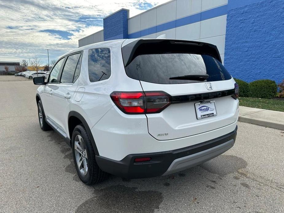 new 2025 Honda Pilot car, priced at $47,450