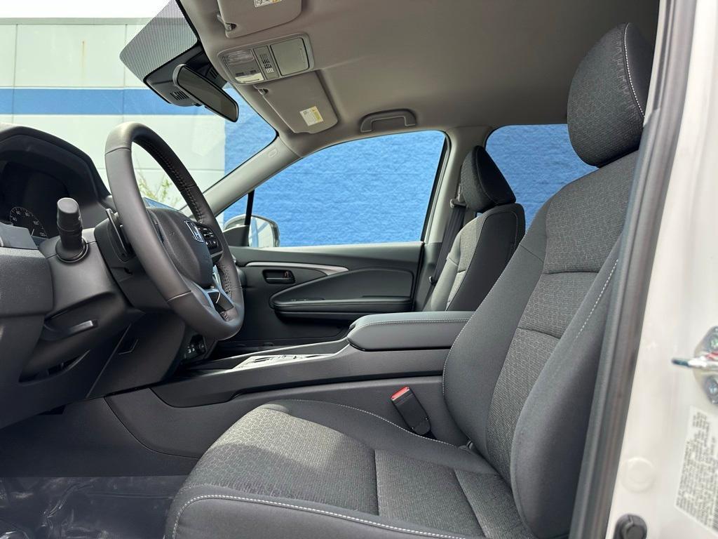 new 2025 Honda Ridgeline car, priced at $43,755