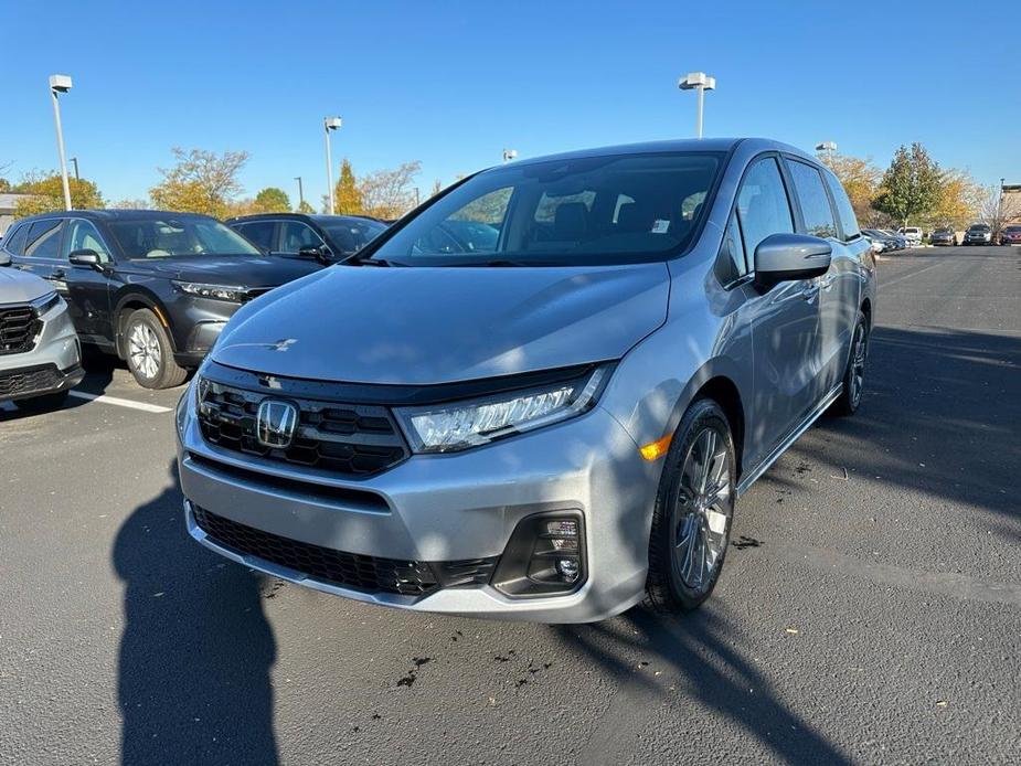 new 2025 Honda Odyssey car, priced at $48,005