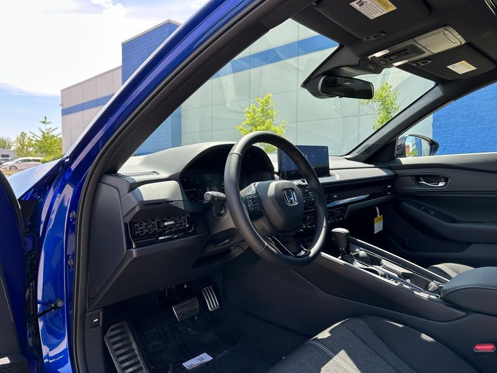 new 2025 Honda Accord Hybrid car, priced at $35,260