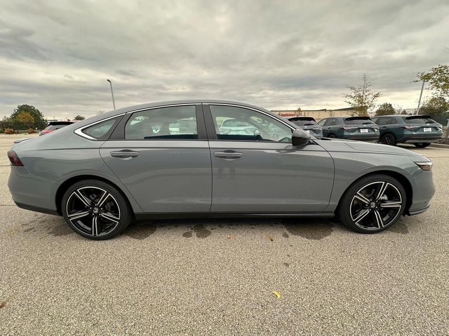 new 2025 Honda Accord Hybrid car, priced at $35,205