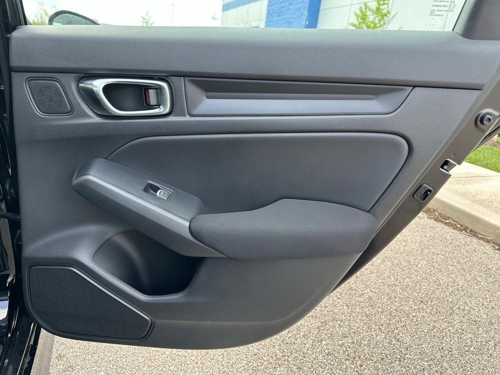 new 2025 Honda Civic Hybrid car, priced at $30,100
