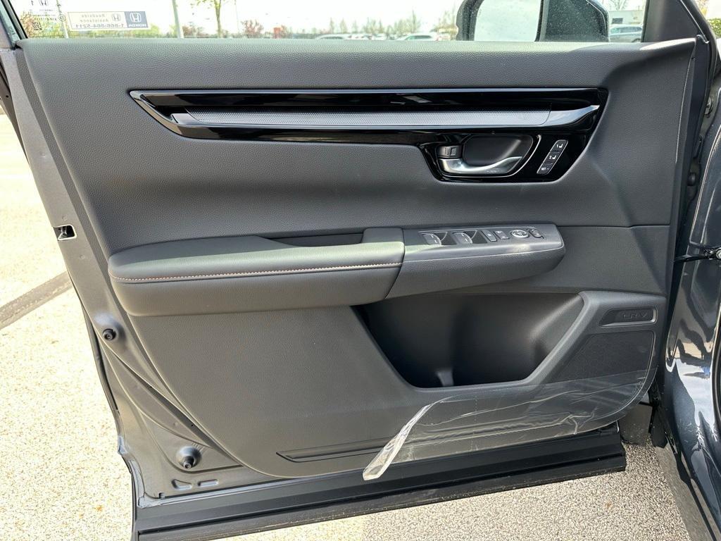 new 2025 Honda CR-V Hybrid car, priced at $42,495