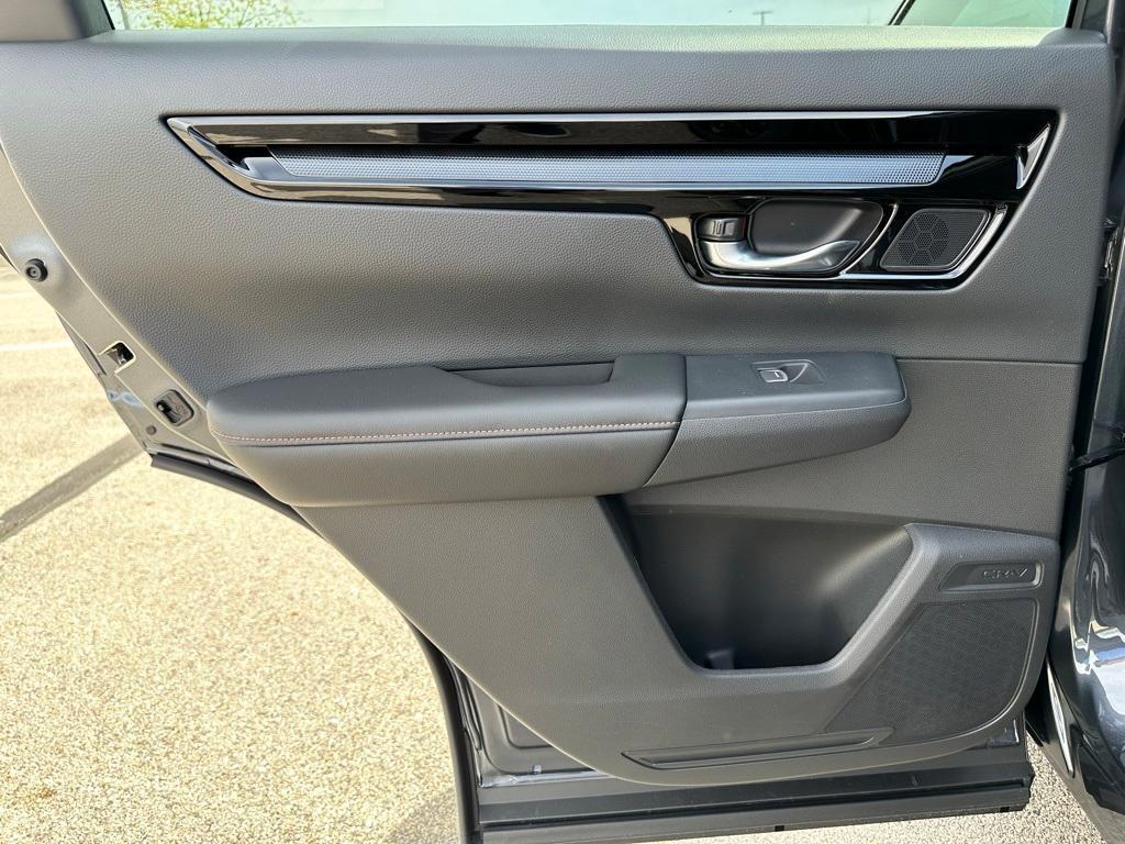 new 2025 Honda CR-V Hybrid car, priced at $42,495