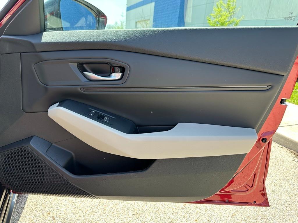 new 2025 Honda Accord car, priced at $32,165