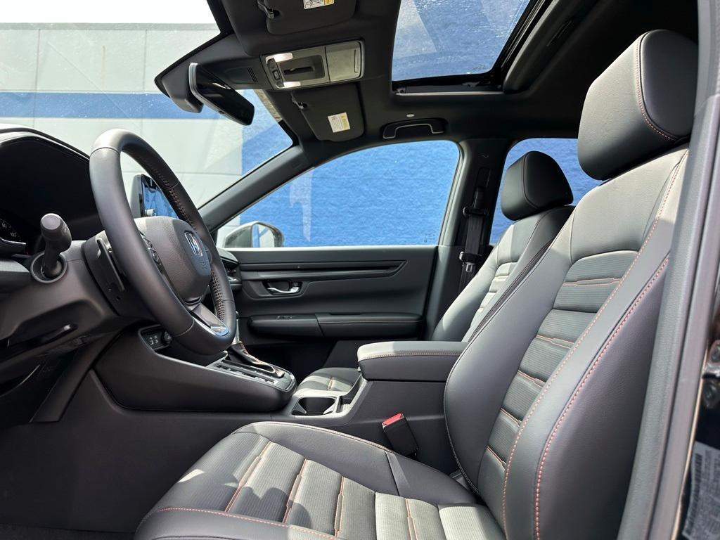 new 2025 Honda CR-V Hybrid car, priced at $40,545