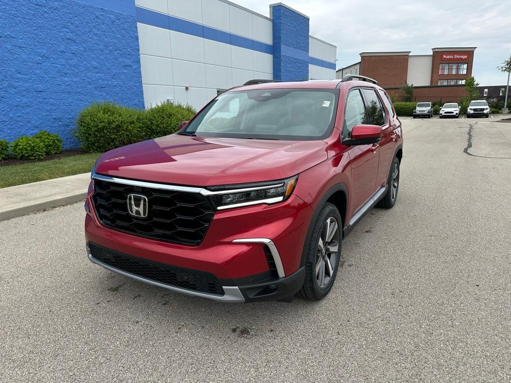new 2025 Honda Pilot car, priced at $54,985