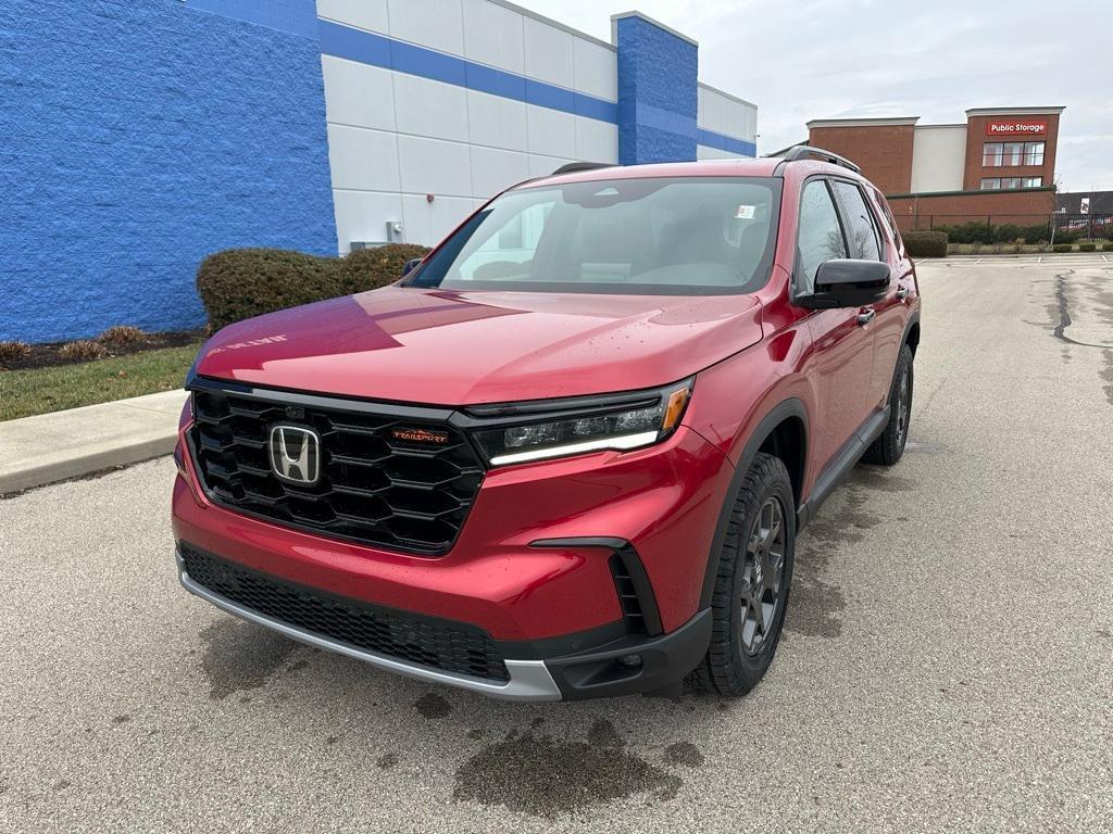 new 2025 Honda Pilot car, priced at $52,035