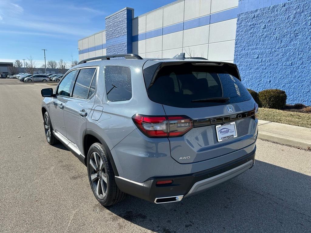 new 2025 Honda Pilot car, priced at $51,450