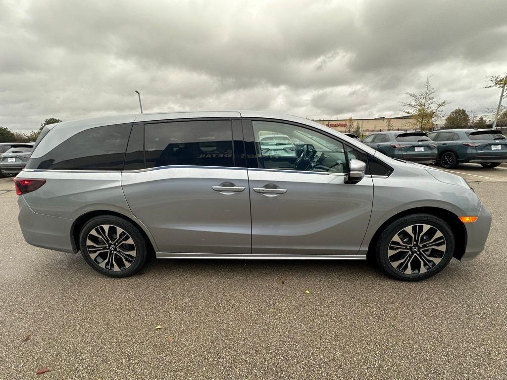 new 2025 Honda Odyssey car, priced at $52,275