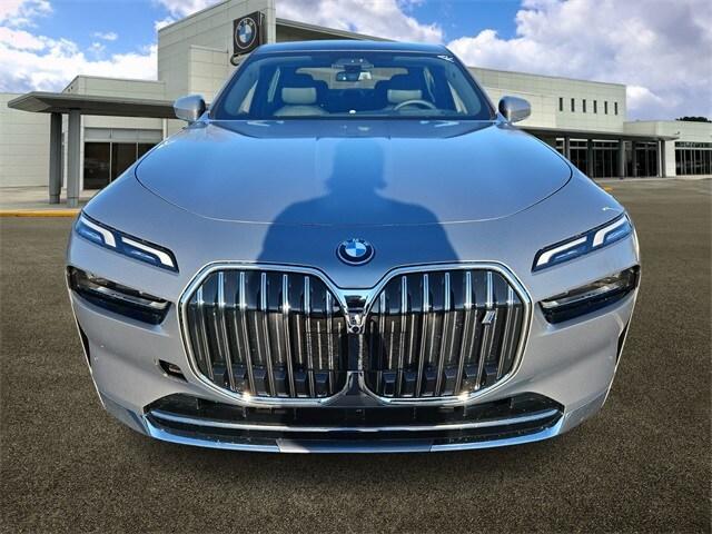 new 2025 BMW i7 car, priced at $113,205