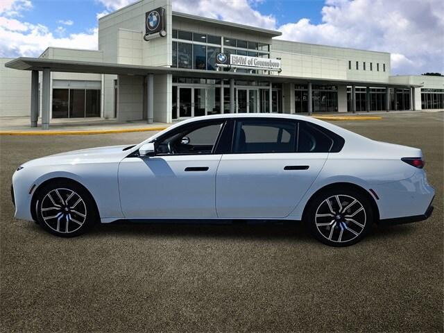 new 2023 BMW 760 car, priced at $83,623